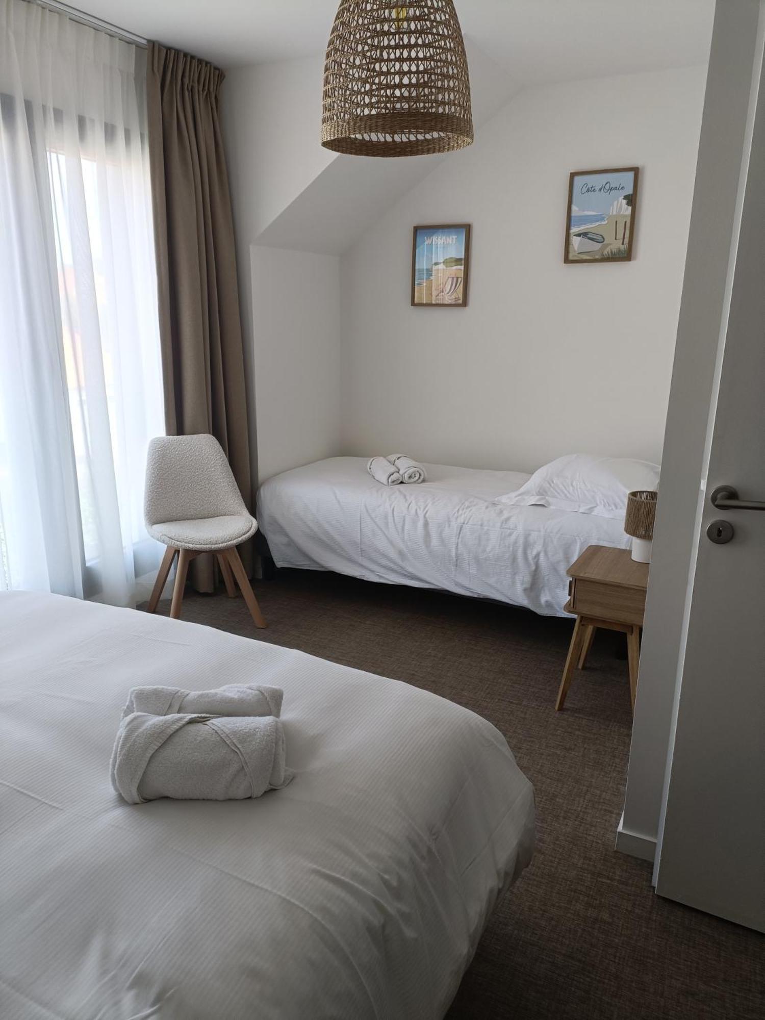 Logis- Hotel De La Baie De Wissant & Appartements Εξωτερικό φωτογραφία