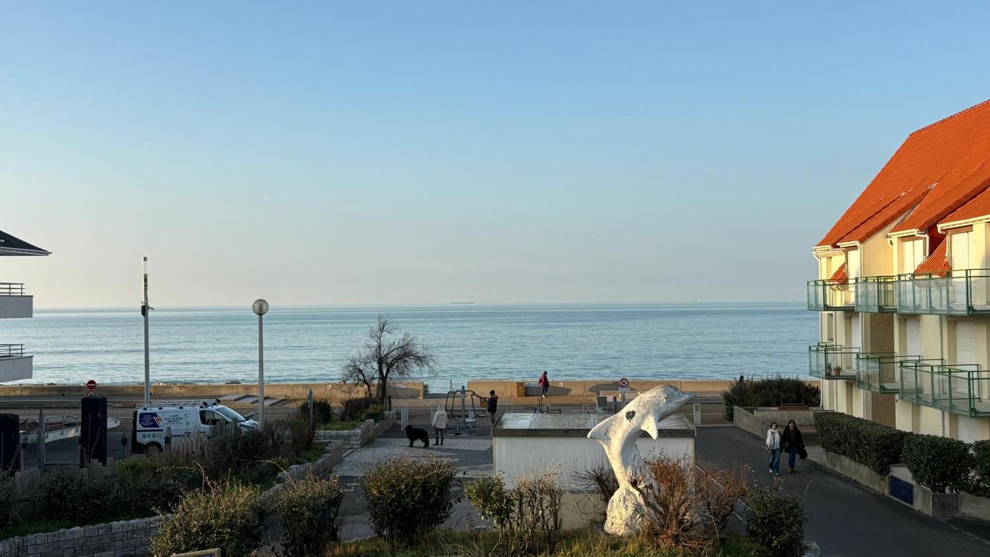 Logis- Hotel De La Baie De Wissant & Appartements Εξωτερικό φωτογραφία